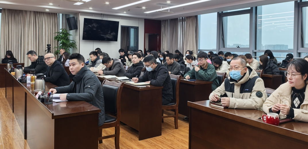 內(nèi)江建工集團(tuán)舉辦第二屆“以書(shū)為伴，鑄就卓越”讀書(shū)會(huì)演講比賽